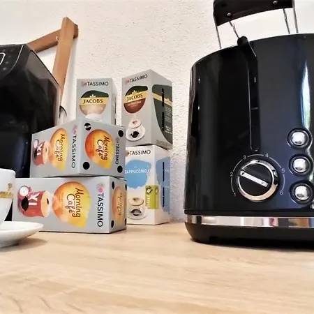 2 Zimmerwohnung - Kueche - Wlan - Oeffentliche Parkplaetze Lägenhet *