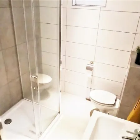 2 Zimmerwohnung - Kueche - Wlan - Oeffentliche Parkplaetze *