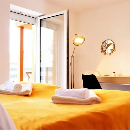 Διαμέρισμα 2 Zimmerwohnung - Kueche - Wlan - Oeffentliche Parkplaetze