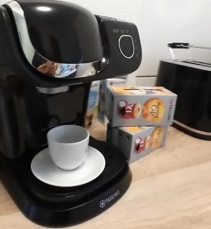 2 Zimmerwohnung - Kueche - Wlan - Oeffentliche Parkplaetze Lägenhet