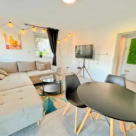 2 Zimmerwohnung - Kueche - Wlan - Oeffentliche Parkplaetze